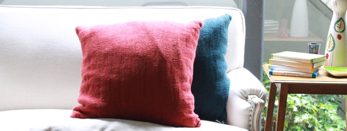 クッションを使って模様替え