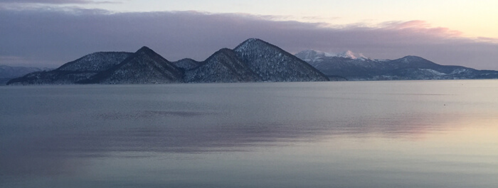 《つくり手ファイル》湖のほとりで服を仕立てる/國井ミアキさん