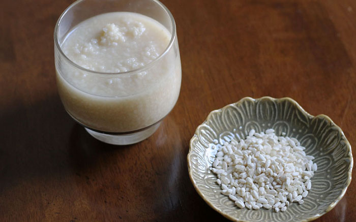 《簡単レシピ帖》混ぜて寝かせてつくる、塩糀